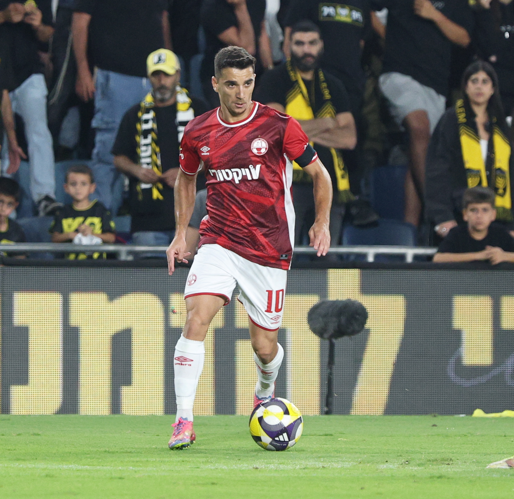 הפועל פתח תקוה משיבה באומנות: העקיצה לאלמוג בוקר והתוצאה המפתיעה